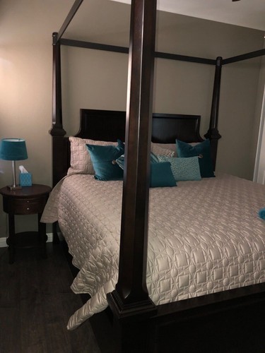 King poster bed - poster,